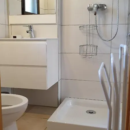 Apartamento Dans La Proche De Plage, Commerces Et Centre *